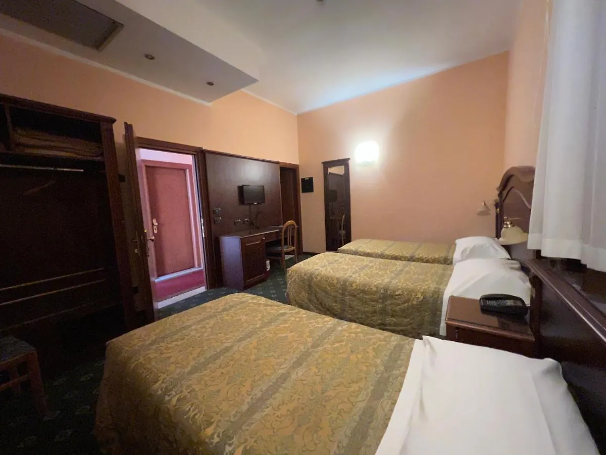 Hotel Valganna Mailand 3*,